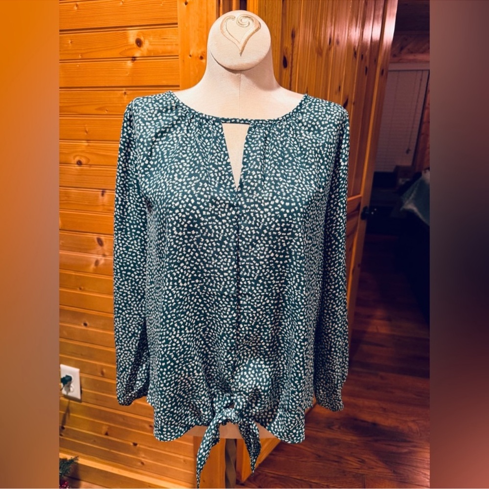west kei Green Long Sleeve Blouse